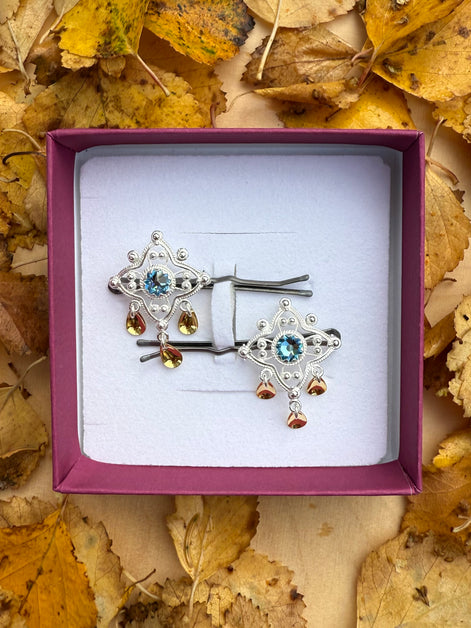 Hårpynt lyseblå krystall - utsolgt