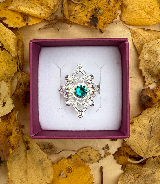 Ring med nordlys og turkis krystall - utsolgt