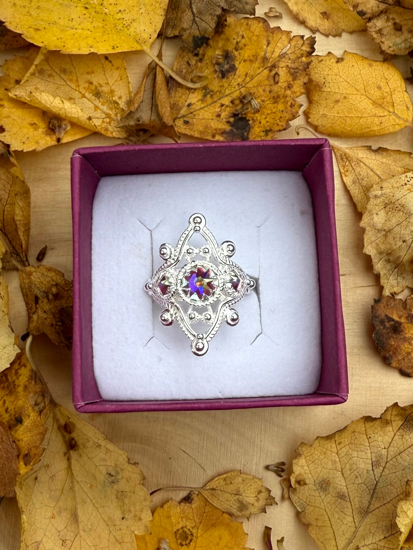 Ring med nordlys krystall - utsolgt