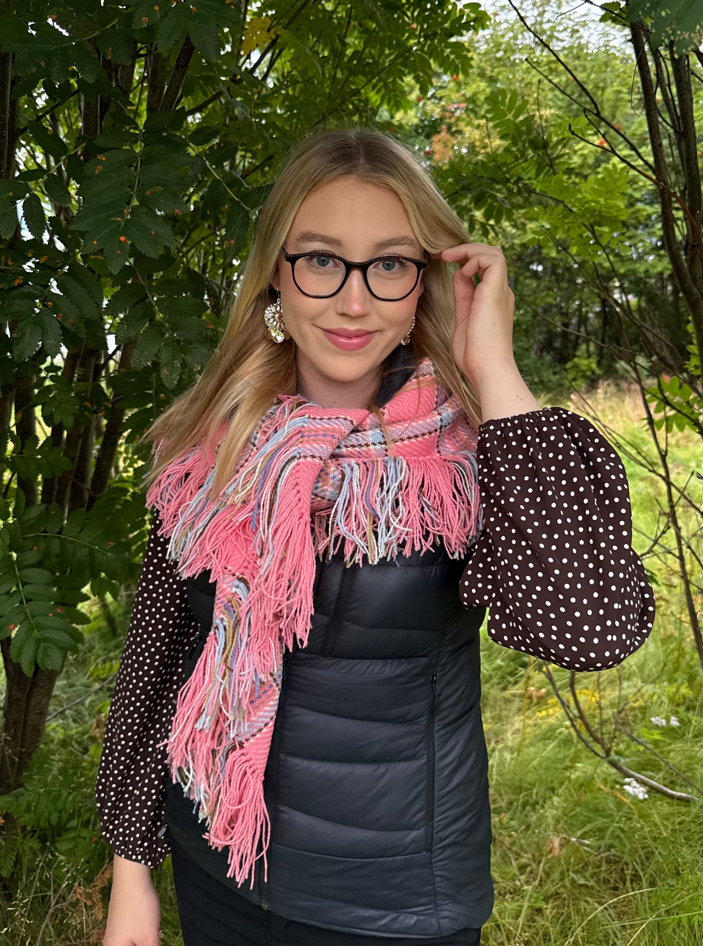 Ullsjal rosa og lyseblå