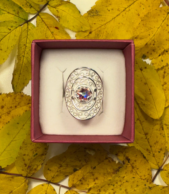 Ring med nordlys krystall