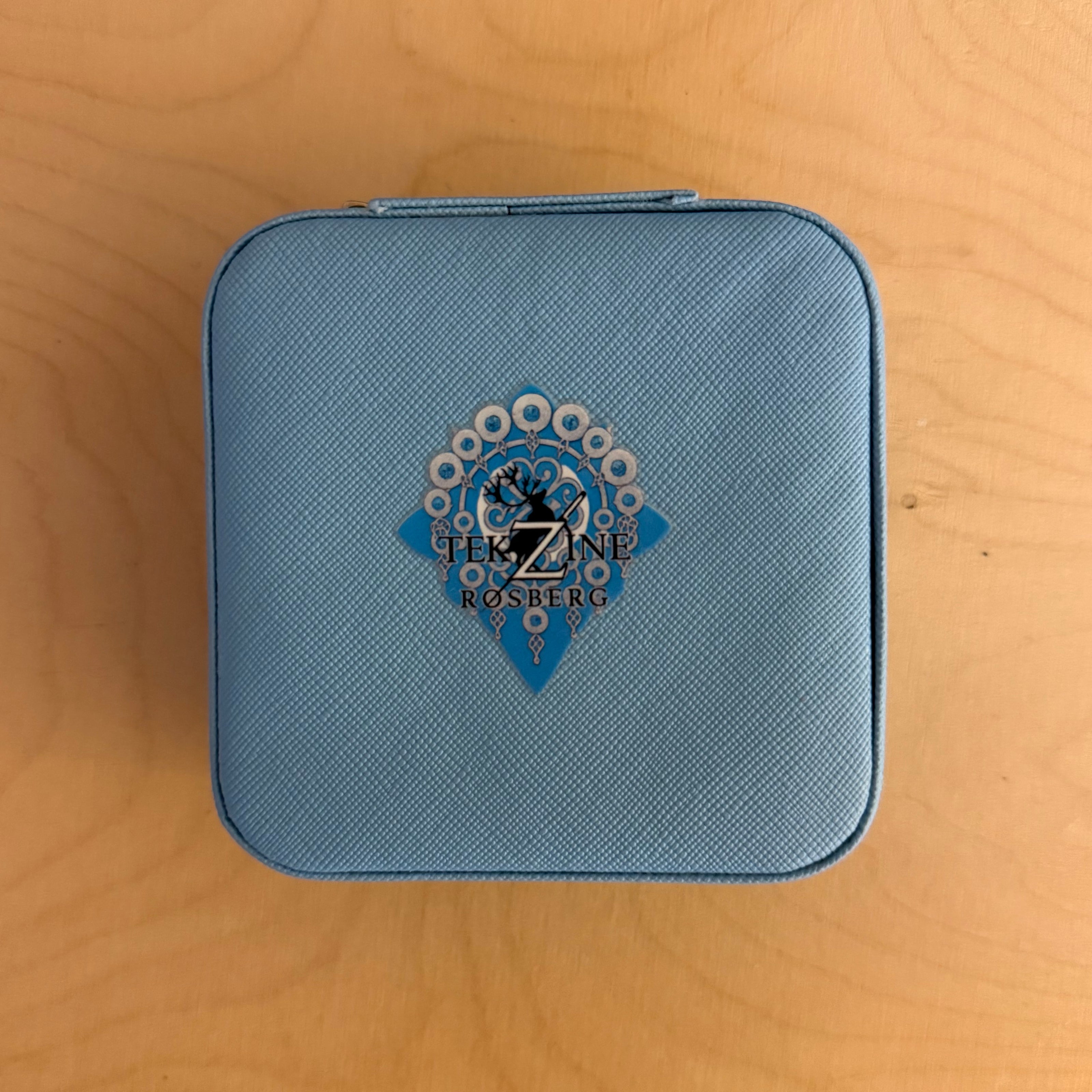 Smykkeskrin i lyseblå