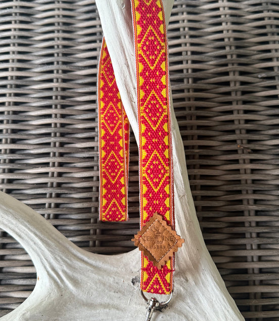 Nøkkel halsbånd rød/gul