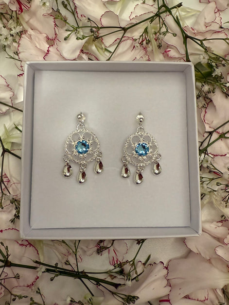 Ørepynt med lyseblå krystall - utsolgt