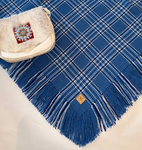 Ullsjal i dongeriblå