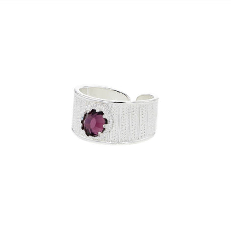 Ring med lilla krystall