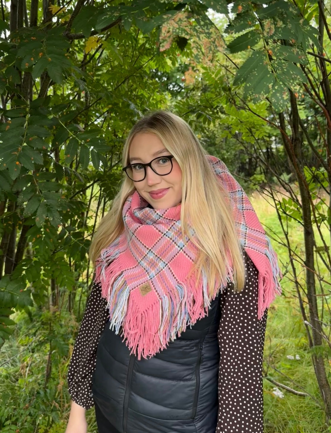Ullsjal rosa og lyseblå