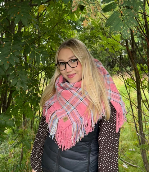 Ullsjal rosa og lyseblå