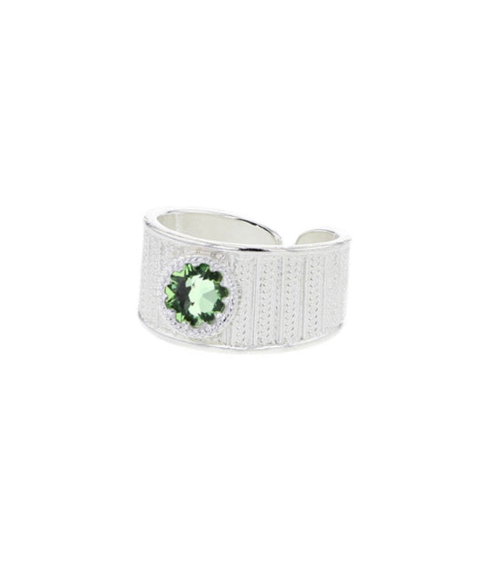 Ring med lysegrønn krystall