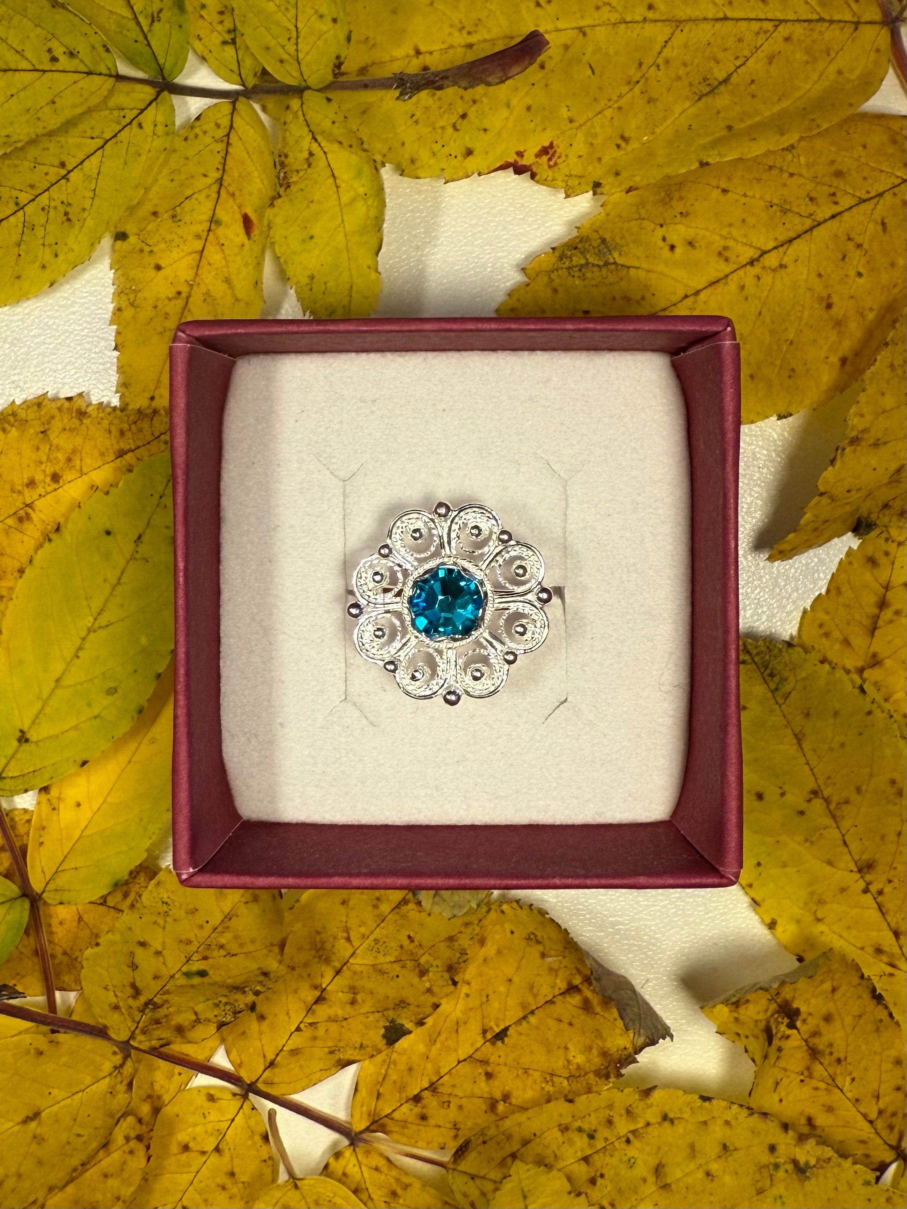 Ring med turkis krystall