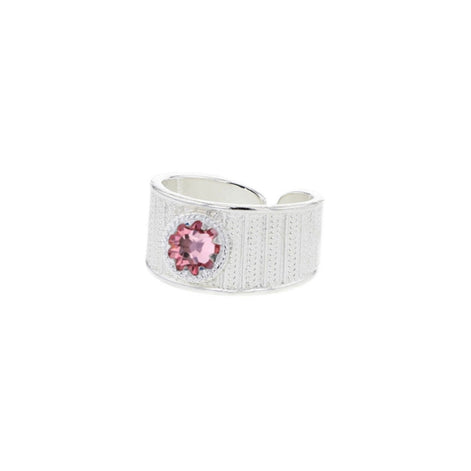 Ring med lyserosa krystall