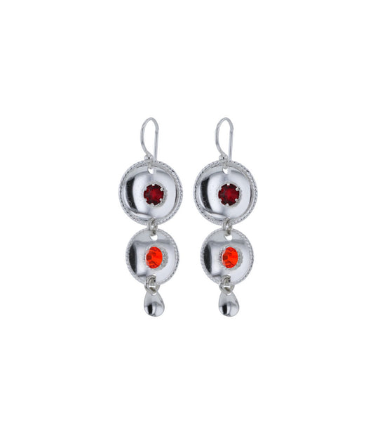 Ørepynt med oransj og rød krystall