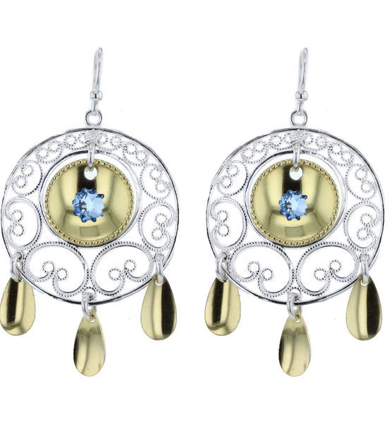 Ørepynt med lyseblå krystall