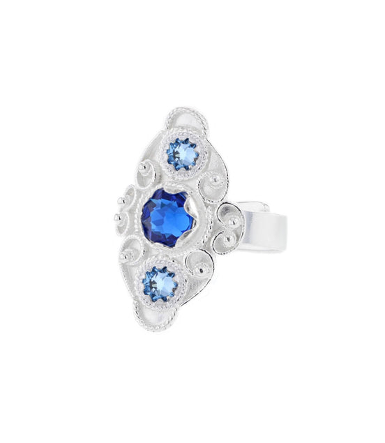 Ring med lyseblå og mørkeblå krystall - utsolgt