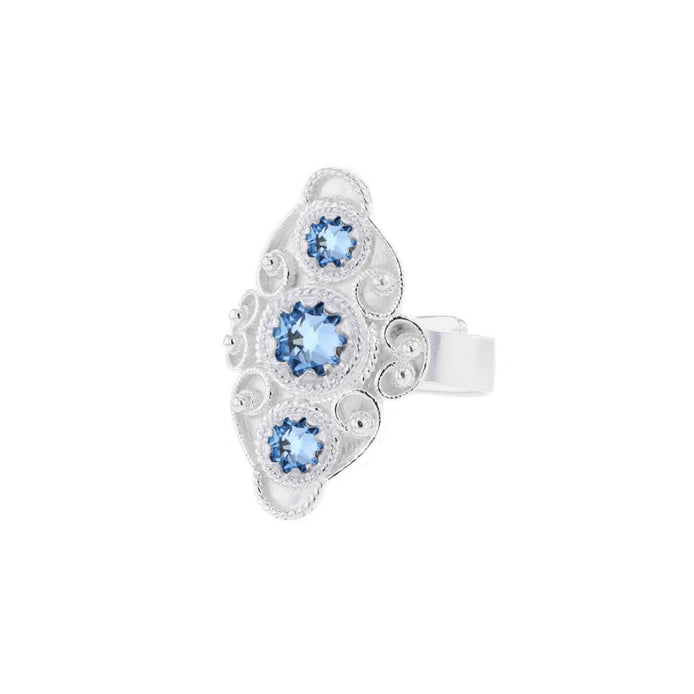 Ring med lyseblå krystall