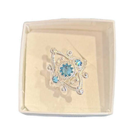 Ring med lyseblå krystaller - utsolgt