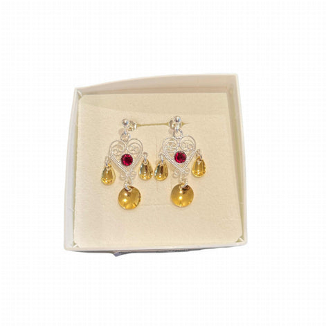 Ørepynt hjerte røde krystaller - utsolgt